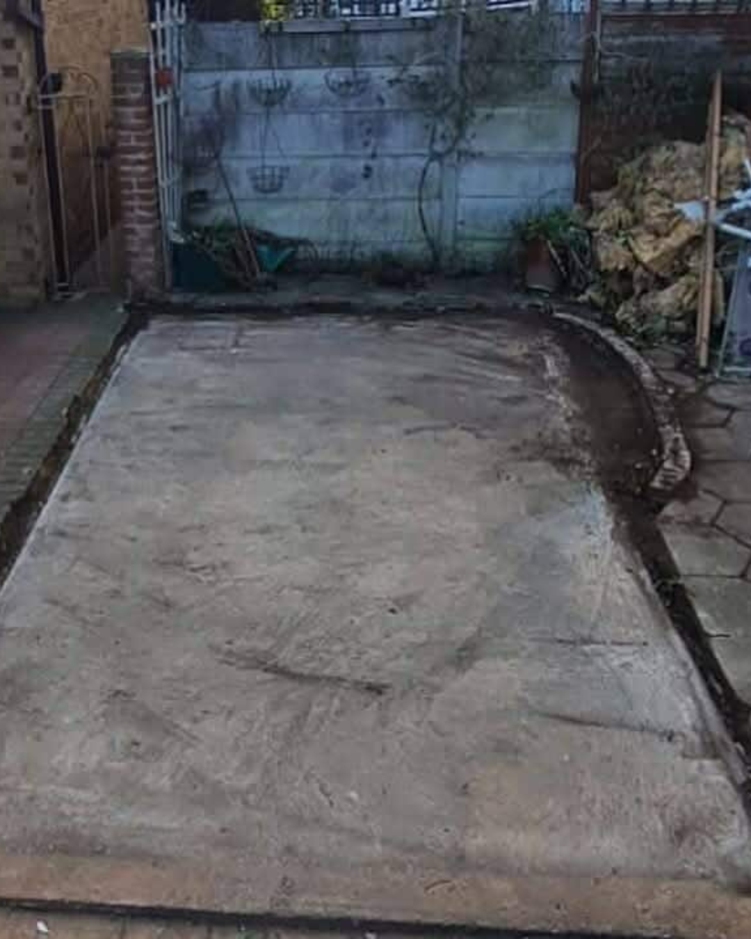 Outdoor building base